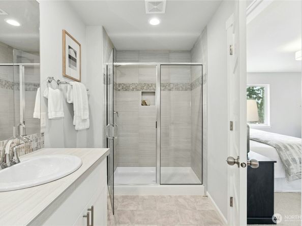 27117 30th Place S 24, Kent WA 98032
