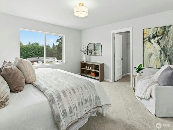 27117 30th Place S 24, Kent WA 98032