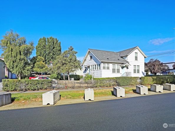 5403 Maynard Avenue S, Seattle WA 98108