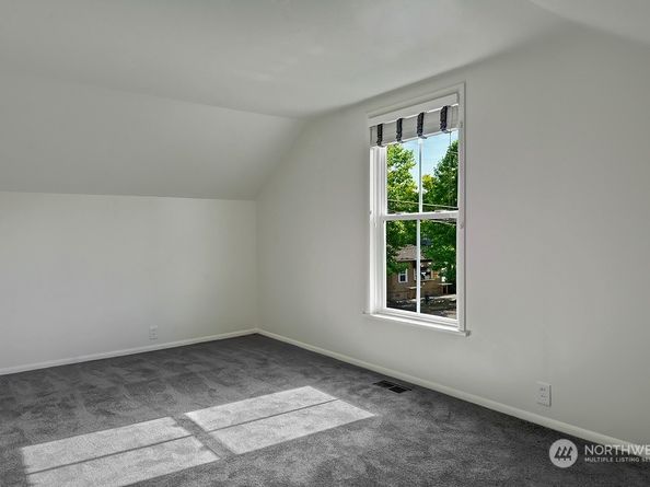 5403 Maynard Avenue S, Seattle WA 98108