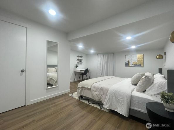 3730 SW 99th Street, Seattle WA 98126