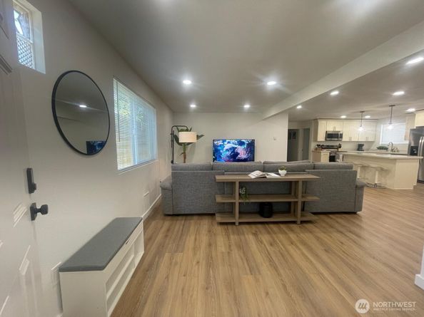 3730 SW 99th Street, Seattle WA 98126