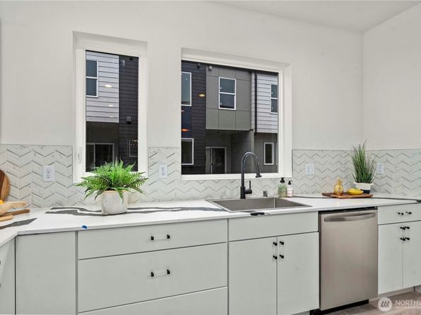 11535 17th Place SW, Burien WA 98146