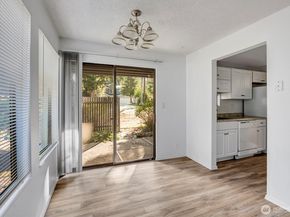 1604 149th Place SE 2, Bellevue WA 98007