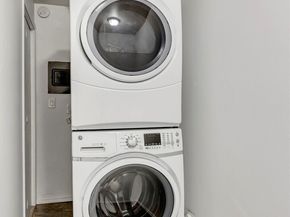 1604 149th Place SE 2, Bellevue WA 98007