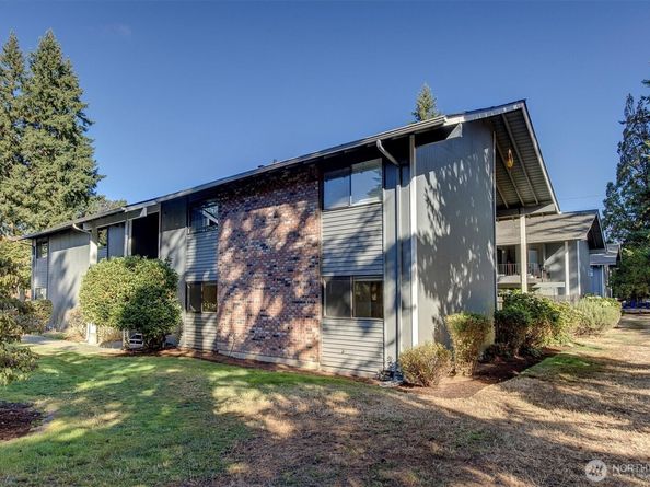 1604 149th Place SE 2, Bellevue WA 98007
