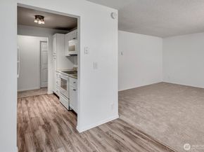 1604 149th Place SE 2, Bellevue WA 98007