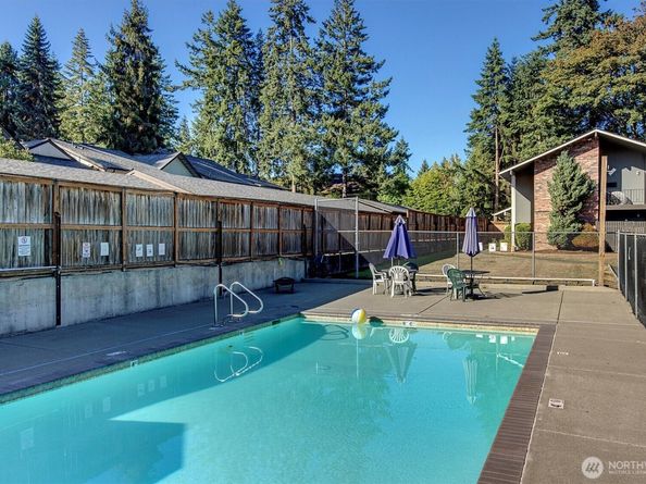 1604 149th Place SE 2, Bellevue WA 98007