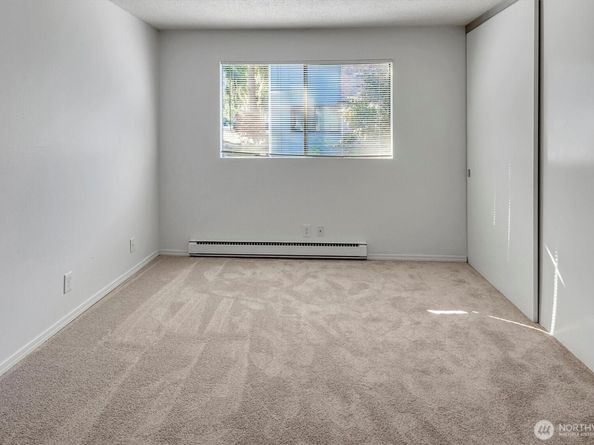 1604 149th Place SE 2, Bellevue WA 98007