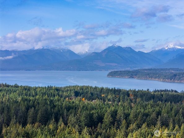 5527 NW Lause Way, Silverdale WA 98383