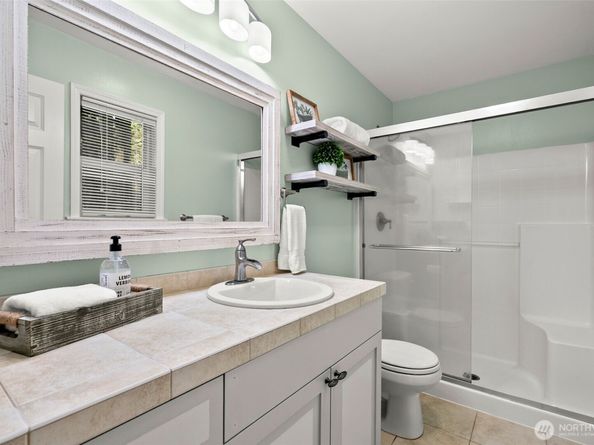 5527 NW Lause Way, Silverdale WA 98383