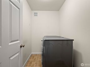 5527 NW Lause Way, Silverdale WA 98383