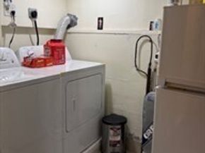 830 NE 67th Street, Seattle WA 98114