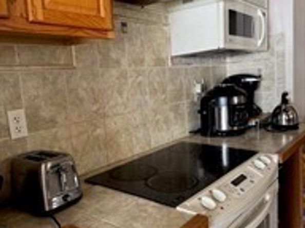 830 NE 67th Street, Seattle WA 98114