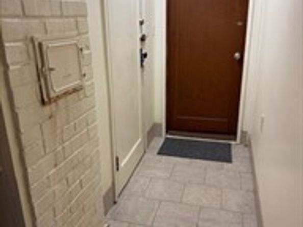 830 NE 67th Street, Seattle WA 98114