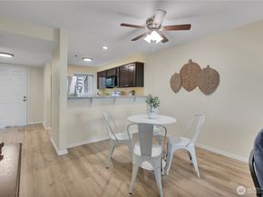 25035 98th Place S D102, Kent WA 98030