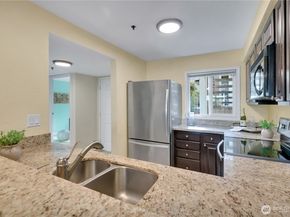 25035 98th Place S D102, Kent WA 98030