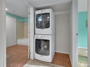 25035 98th Place S D102, Kent WA 98030