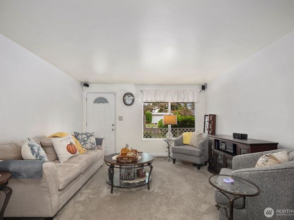 7030 123rd Avenue SE, Newcastle WA 98056