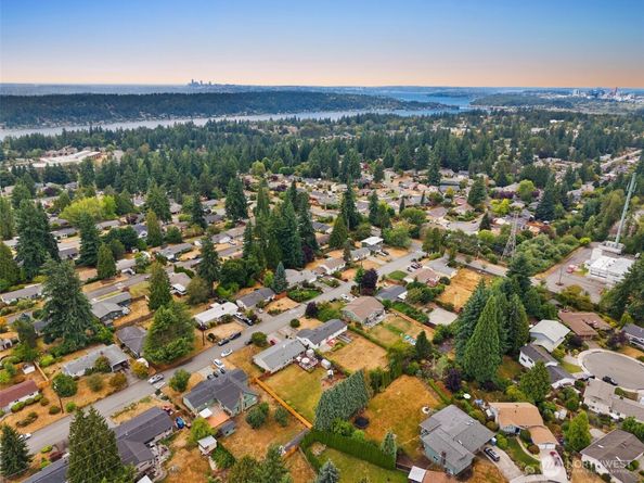 7030 123rd Avenue SE, Newcastle WA 98056