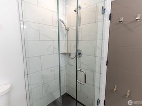 9030 18th Avenue SW B, Seattle WA 98106