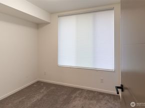 9030 18th Avenue SW B, Seattle WA 98106