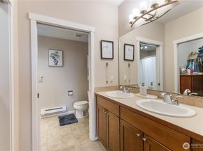 21430 40th Place S A, SeaTac WA 98198