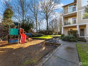 21430 40th Place S A, SeaTac WA 98198