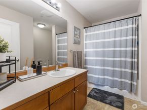 21430 40th Place S A, SeaTac WA 98198