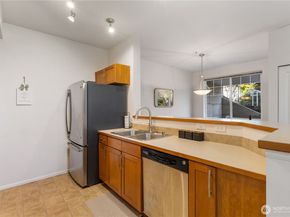 21430 40th Place S A, SeaTac WA 98198