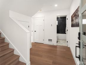 9029 8th Avenue NW B, Seattle WA 98117