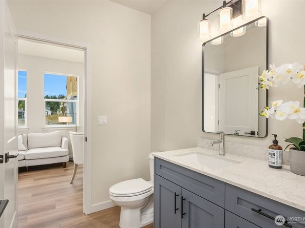 29 Beargrass Lane NE, Poulsbo WA 98370