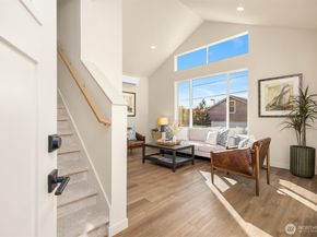 29 Beargrass Lane NE, Poulsbo WA 98370