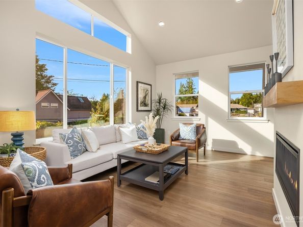 29 Beargrass Lane NE, Poulsbo WA 98370