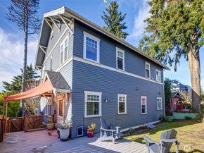 6016 44th Avenue SW, Seattle WA 98136