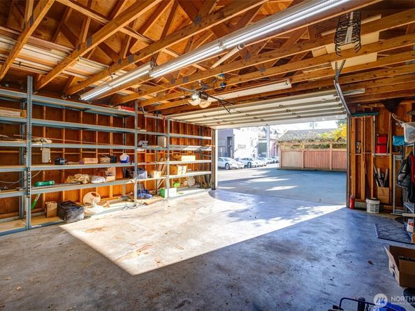 6016 44th Avenue SW, Seattle WA 98136