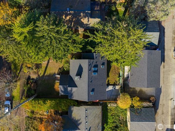 6016 44th Avenue SW, Seattle WA 98136