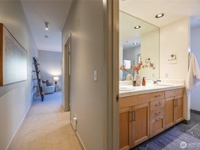 720 Queen Anne Avenue N 406, Seattle WA 98109