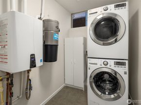 2050 NW 62nd Street, Seattle WA 98107