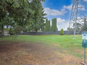 201 Union Avenue SE 247, Renton WA 98059