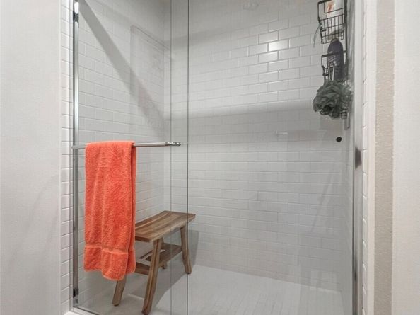 5319 S 236th Street 6, Kent WA 98032