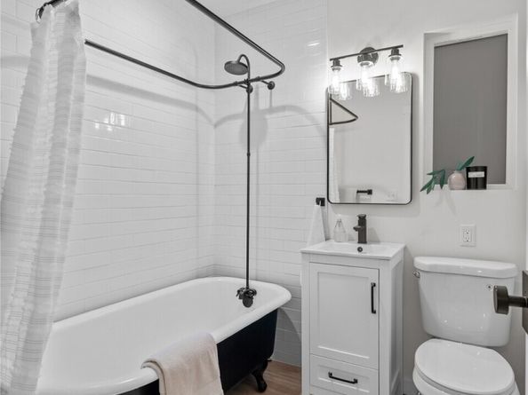 610 W Halladay Street, Seattle WA 98119