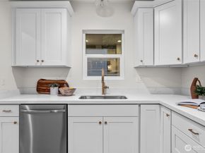 610 W Halladay Street, Seattle WA 98119