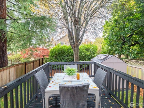 610 W Halladay Street, Seattle WA 98119