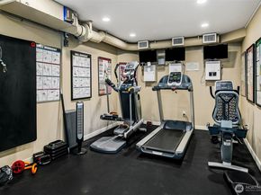 275 W Roy Street 119, Seattle WA 98119