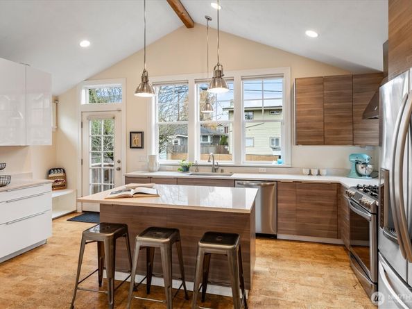 612 NW 84th Street, Seattle WA 98117