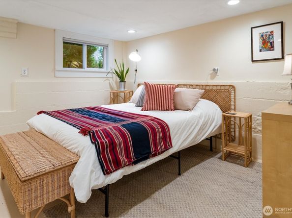 612 NW 84th Street, Seattle WA 98117