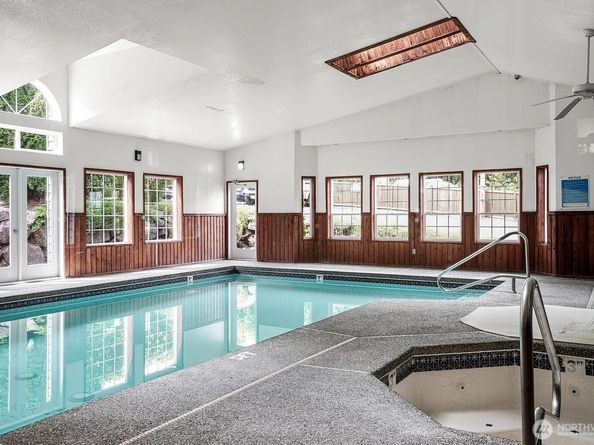 16817 Larch Way D207, Lynnwood WA 98037