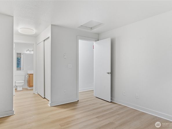 16817 Larch Way D207, Lynnwood WA 98037