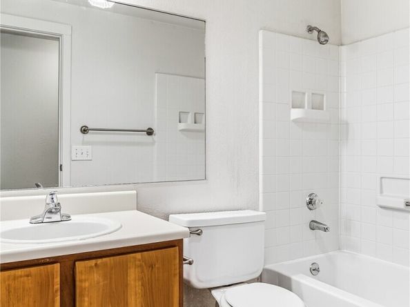 16817 Larch Way D207, Lynnwood WA 98037